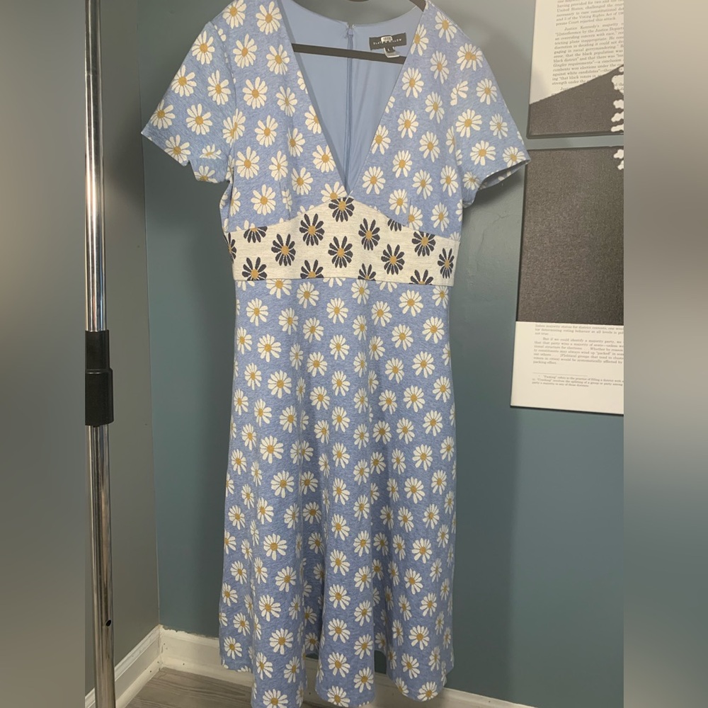 Slate and willow midi daisy dress- L